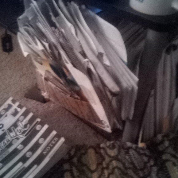 Meet your Posher, Robin - Picture 1 of 1